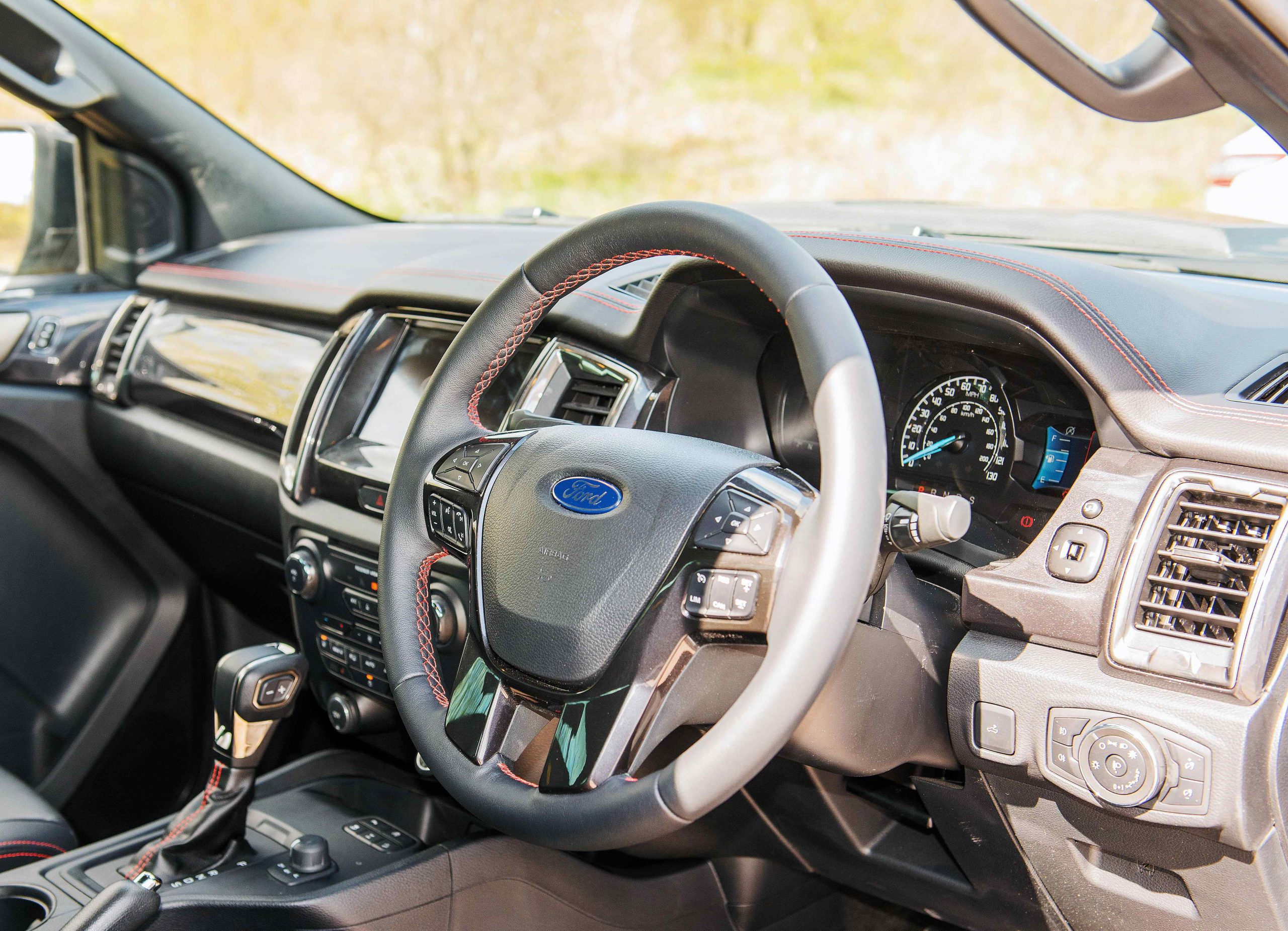 Ford-Ranger-Extreme-Internal-CAB-Driverside