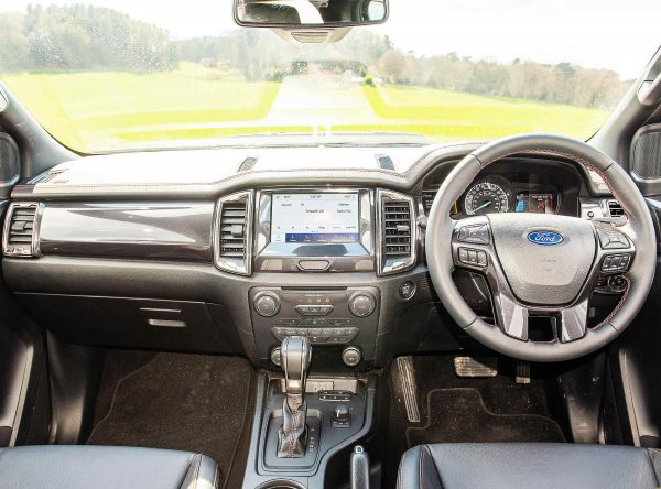 Ford-Ranger-Extreme-Internal-Dash