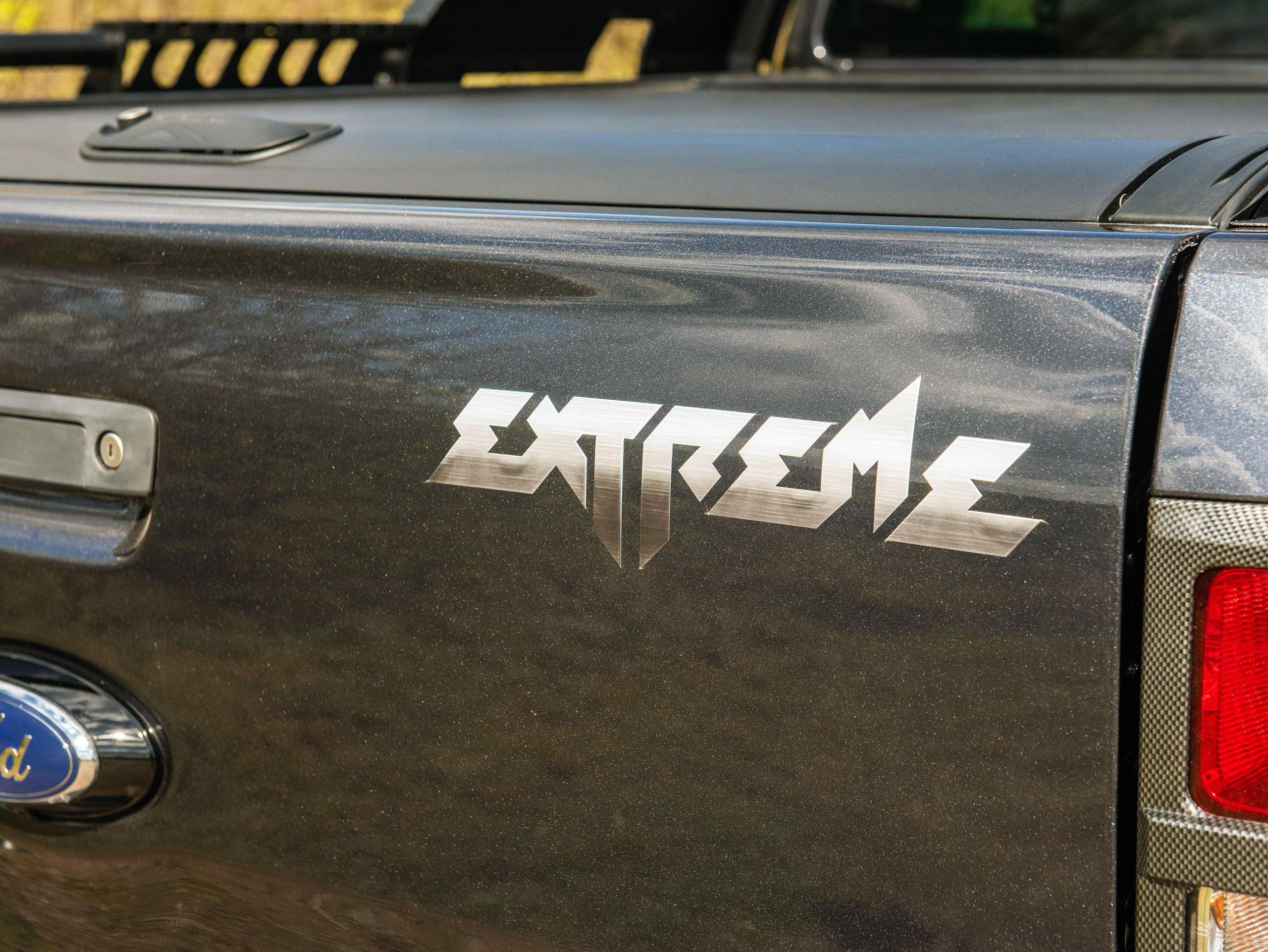 Ford-Ranger-Extreme-External-Badge