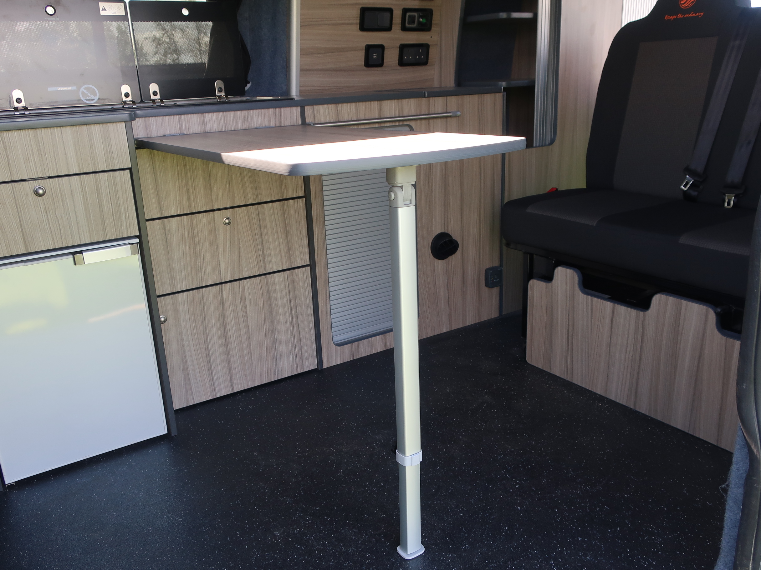 Ford-Transit-Custom-Campervan-Internal-Table